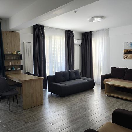 Năvodari Apartament Ella C&C Residence מראה חיצוני תמונה