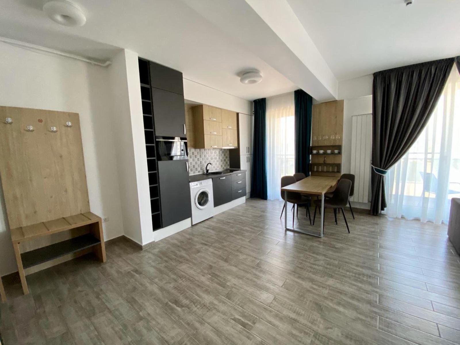 Năvodari Apartament Ella C&C Residence מראה חיצוני תמונה